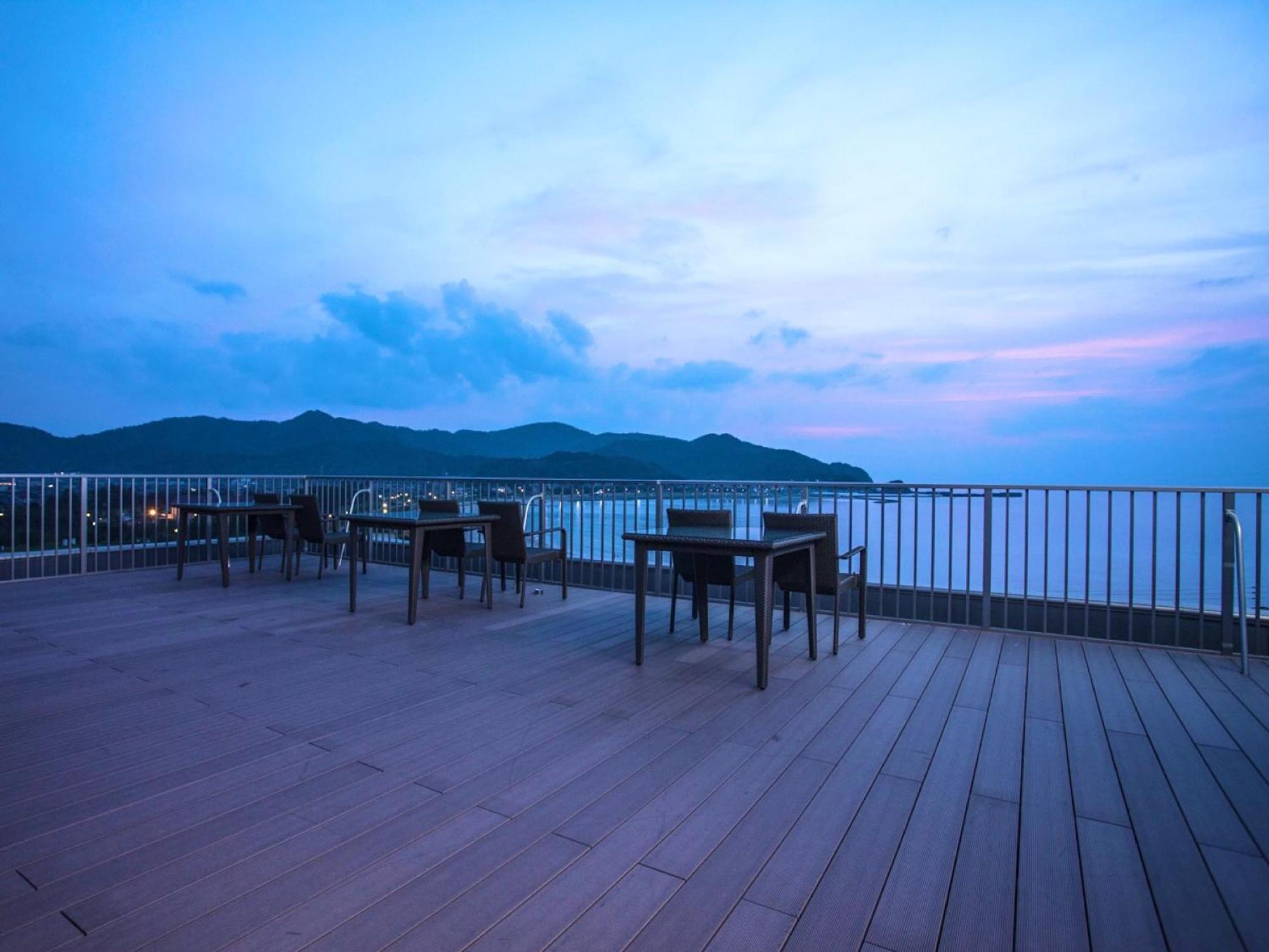 Livemax Sea Front Ryokan