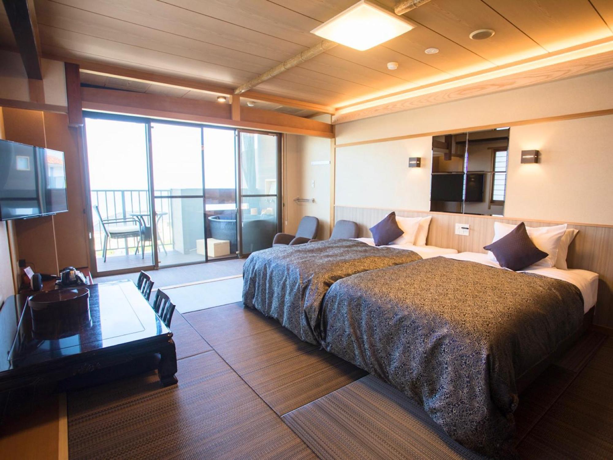 Livemax Sea Front 3*